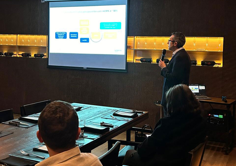 Imagem-2-blog-Reunião-sobre-tratamento-de-câncer-de-próstata-avançado