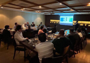 Imagem-3-blog-Reunião-sobre-tratamento-de-câncer-de-próstata-avançado